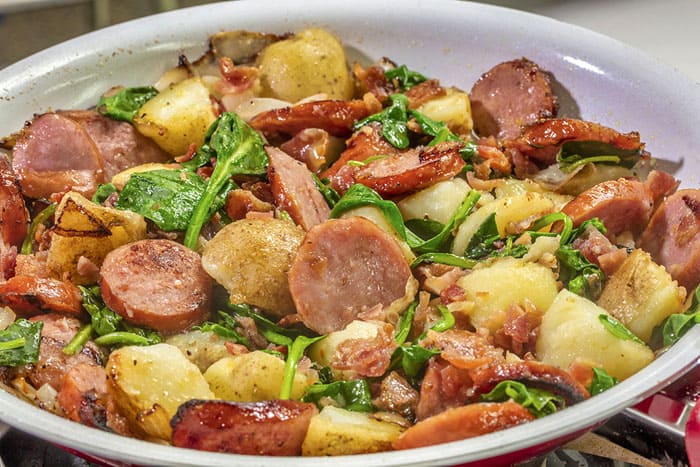 Hofmann Italian Sausage with potatoes in skillet
